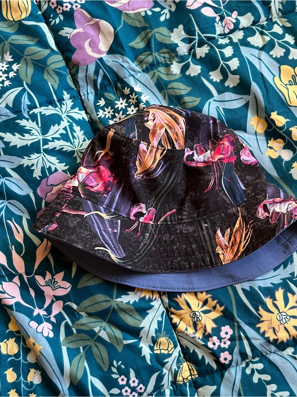 lululemon Both Ways Reversible Bucket Hat Size S/M - Picture 4 of 7